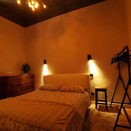 Curt Da Beta - Casa Vacanze Con Giardino, In Corte Del XVIII Secolo Malnate Екстер'єр фото